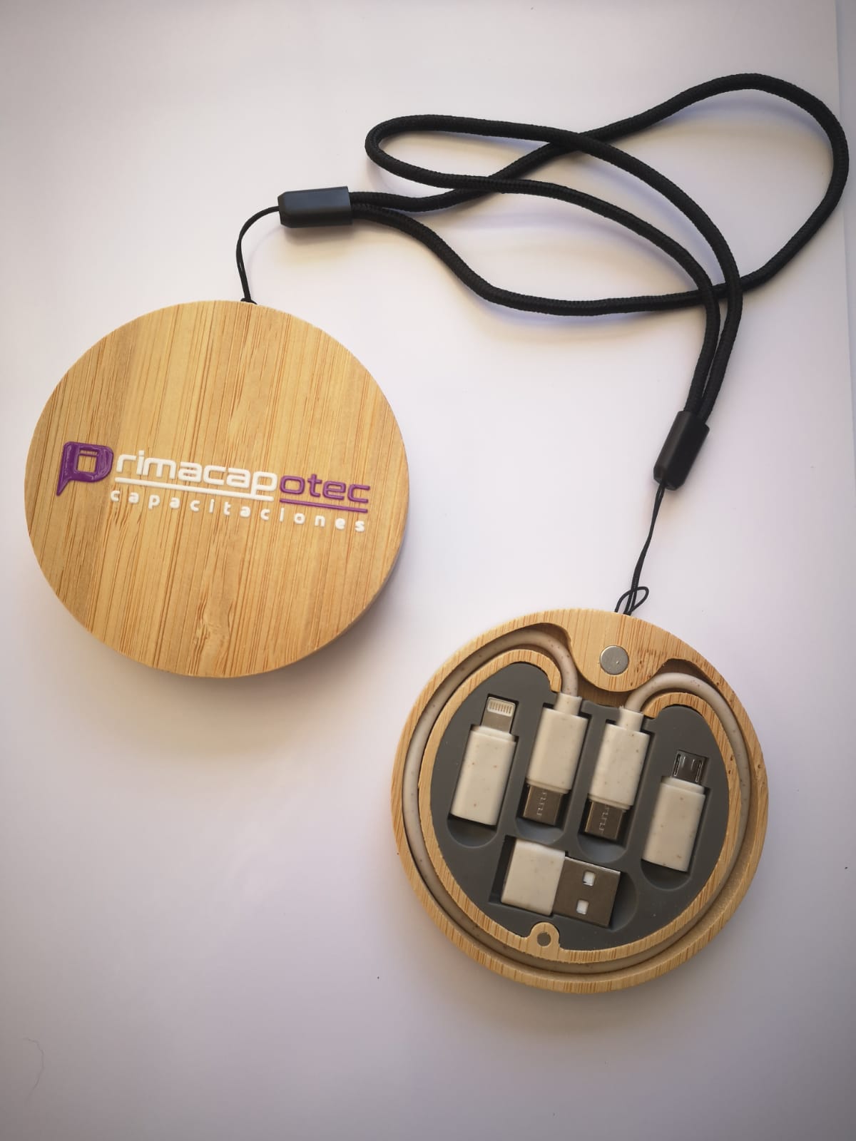 Multi Hub con logo